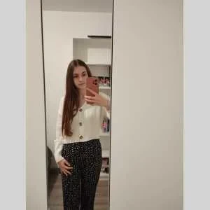 Manon, babysitter à Pruille le Chetif