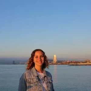 Elena , babysitter à Rouffach