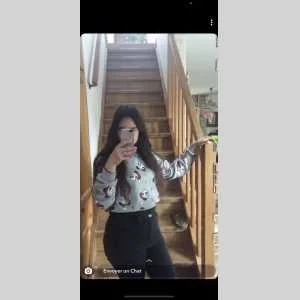 Nesrine, babysitter à Romainville