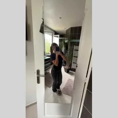 Zoe, babysitter à Ivry la Bataille