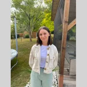 Maëlyne, babysitter à Grandchamp des Fontaines