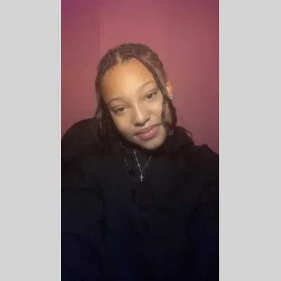 Gabrielle, babysitter à Mennecy