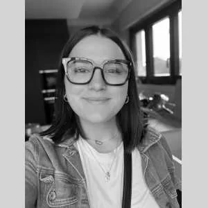 Amandine, babysitter à Urt