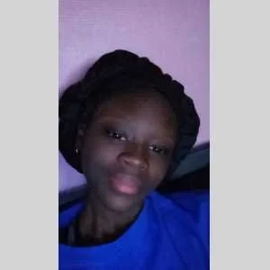 Ilo, babysitter à Bourges