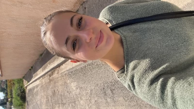 Lilie, babysitter à Cuers