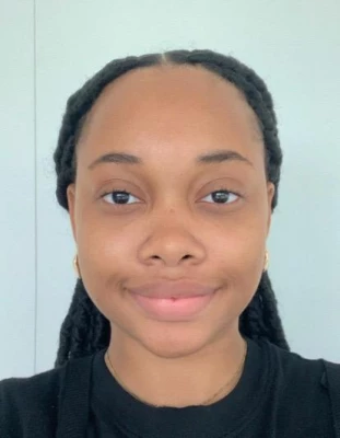 Samia babysitter à Bezons