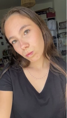 Ilona, babysitter à Le Molay-Littry