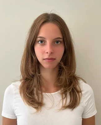 Sanda babysitter à Compiègne