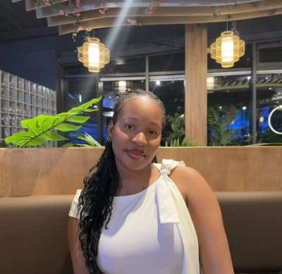 Yasmine babysitter à Asnières-sur-Seine