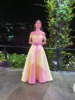 Cloe babysitter à Villeurbanne