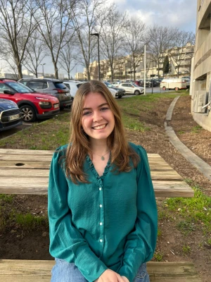 Cassandre babysitter à Andernos-les-Bains