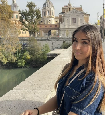 Maud, babysitter à Gardanne