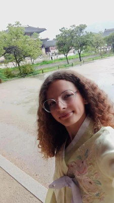 Roxanne babysitter à Lille