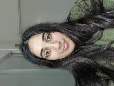 Zina, babysitter à Tours