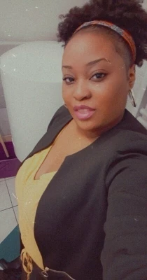 Taniah, babysitter à Persan