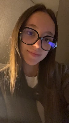 Louna babysitter à Le Puy-en-Velay