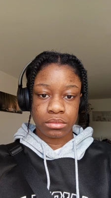 Aïlie, babysitter à Paris