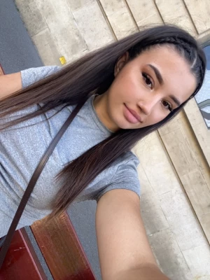 Hatice babysitter à Charleville-Mézières