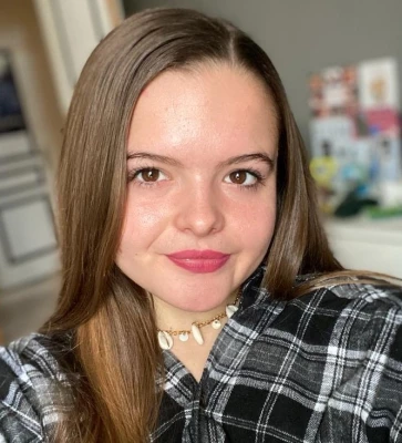 Daniella, babysitter à Saint-Philbert-de-Grand-Lieu