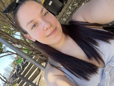 Marie, babysitter à Contes