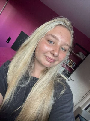 Ilona, babysitter à Trouillas