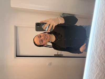 Safya babysitter à Dijon