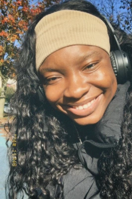 Steecy, babysitter à Évry-Courcouronnes