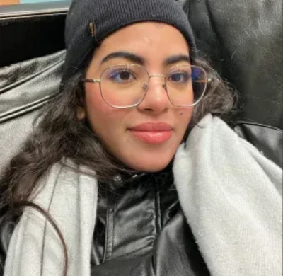 Faiza, babysitter à Dijon