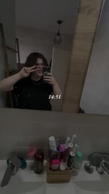 Yoanie babysitter à Saint-Georges-du-Bois