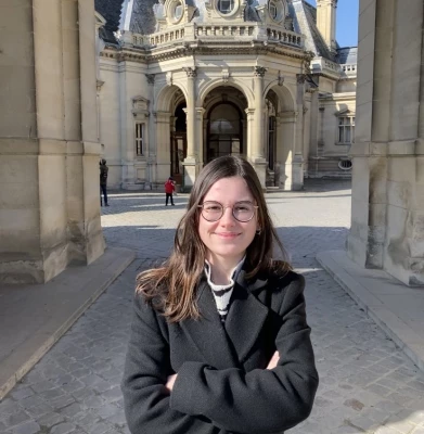 Zoé, babysitter à Rueil-Malmaison