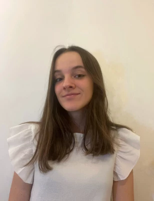 Violette, babysitter à Strasbourg