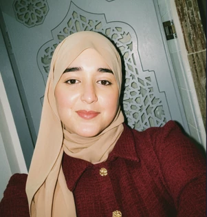 Salma, babysitter à Marseille