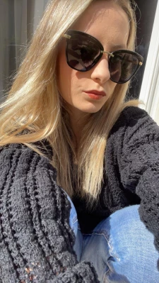 Ines, babysitter à Surgères