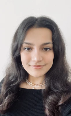 Bahar, babysitter à Lyon