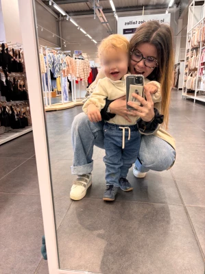 Cloé, babysitter à Tonneins