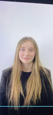 Lynn babysitter à Baume-les-Dames