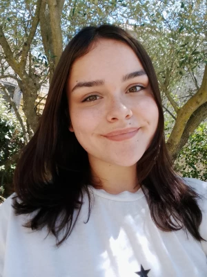 Louna, babysitter à Vauvert
