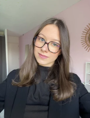 Juline, babysitter à Caen