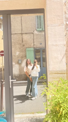 Clémence Et Melodie babysitter à Monteux