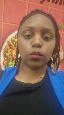 Léyoni babysitter à Bussy-Saint-Georges