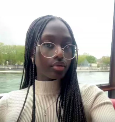Alexandra, babysitter à Sannois