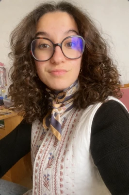 Éva babysitter à Ambarès-et-Lagrave