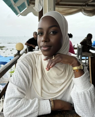 Coumba Corine, babysitter à Paris