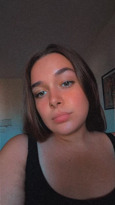 Lorie, babysitter à Bourges
