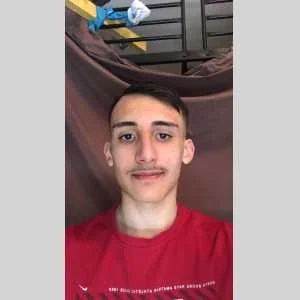 Ryan, babysitter à Les Lilas